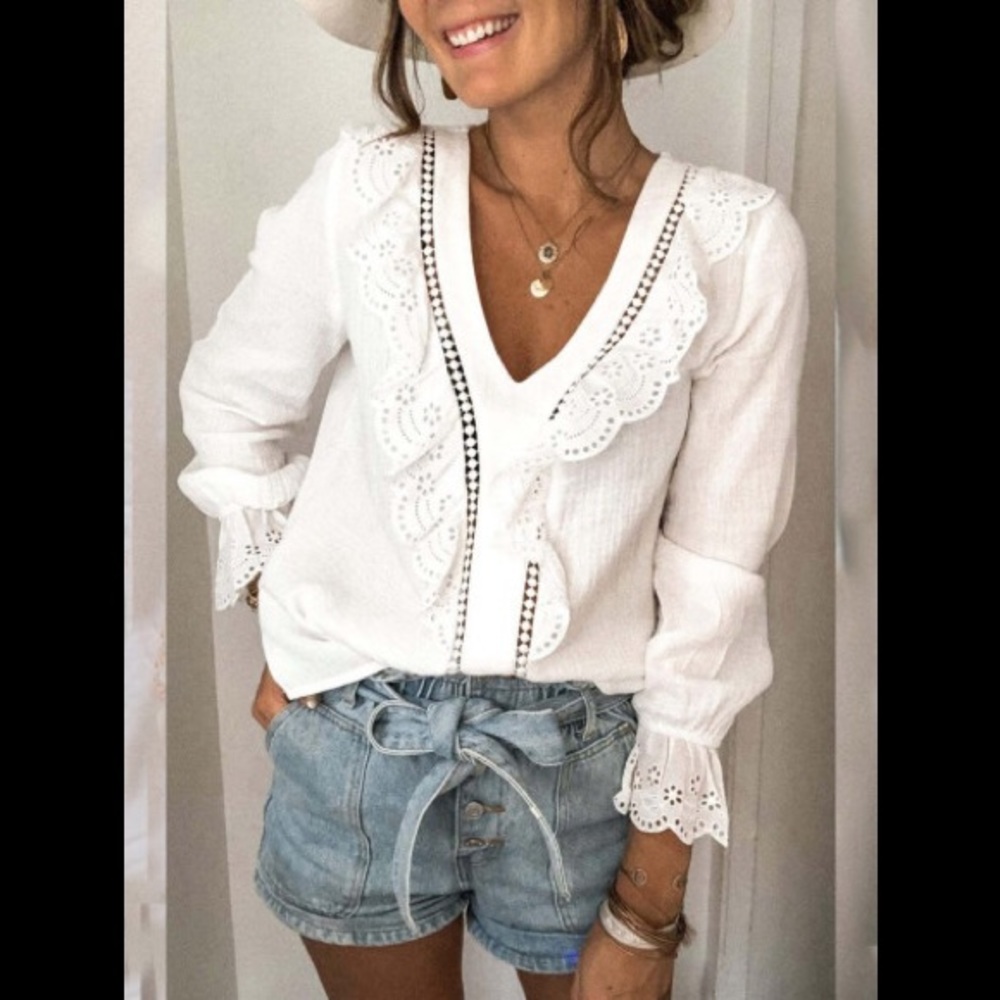 Victorian Stylish V Neck W/ Ruffle Lace Lining The Front & Sleeve Cuffs Blouse - Picture 3 of 5